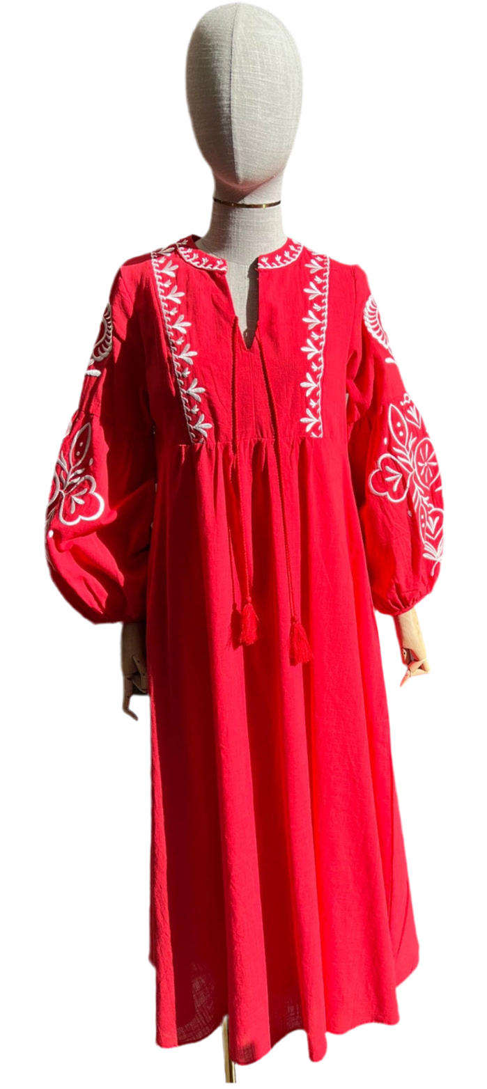 Robe Cala brodée – manches bouffantes